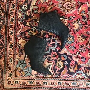 Michael Kors - Black Ankle Bootie w/snake print